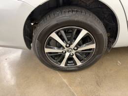 TOYOTA - YARIS - 2019/2020 - Prata - R$ 84.900,00